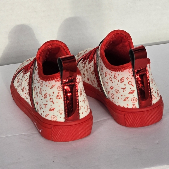 Red and White Patterned Sneakers - Picture 3 of 7